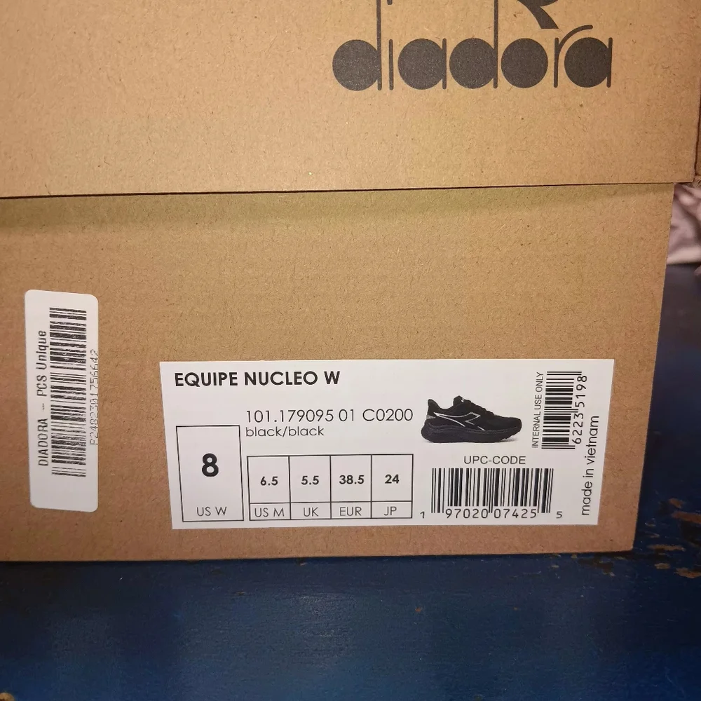 Diadora Black and Silver Athletic Shoes - Picture 7 of 7